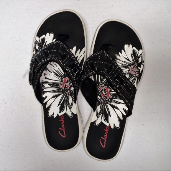 clarks breeze sea black